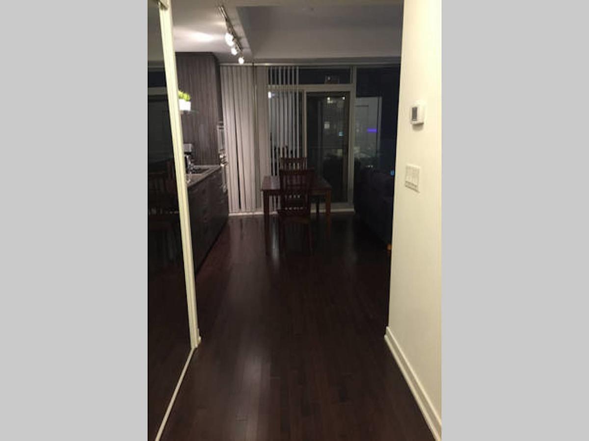 Jp Stays - Lakeview Condos Toronto Room photo
