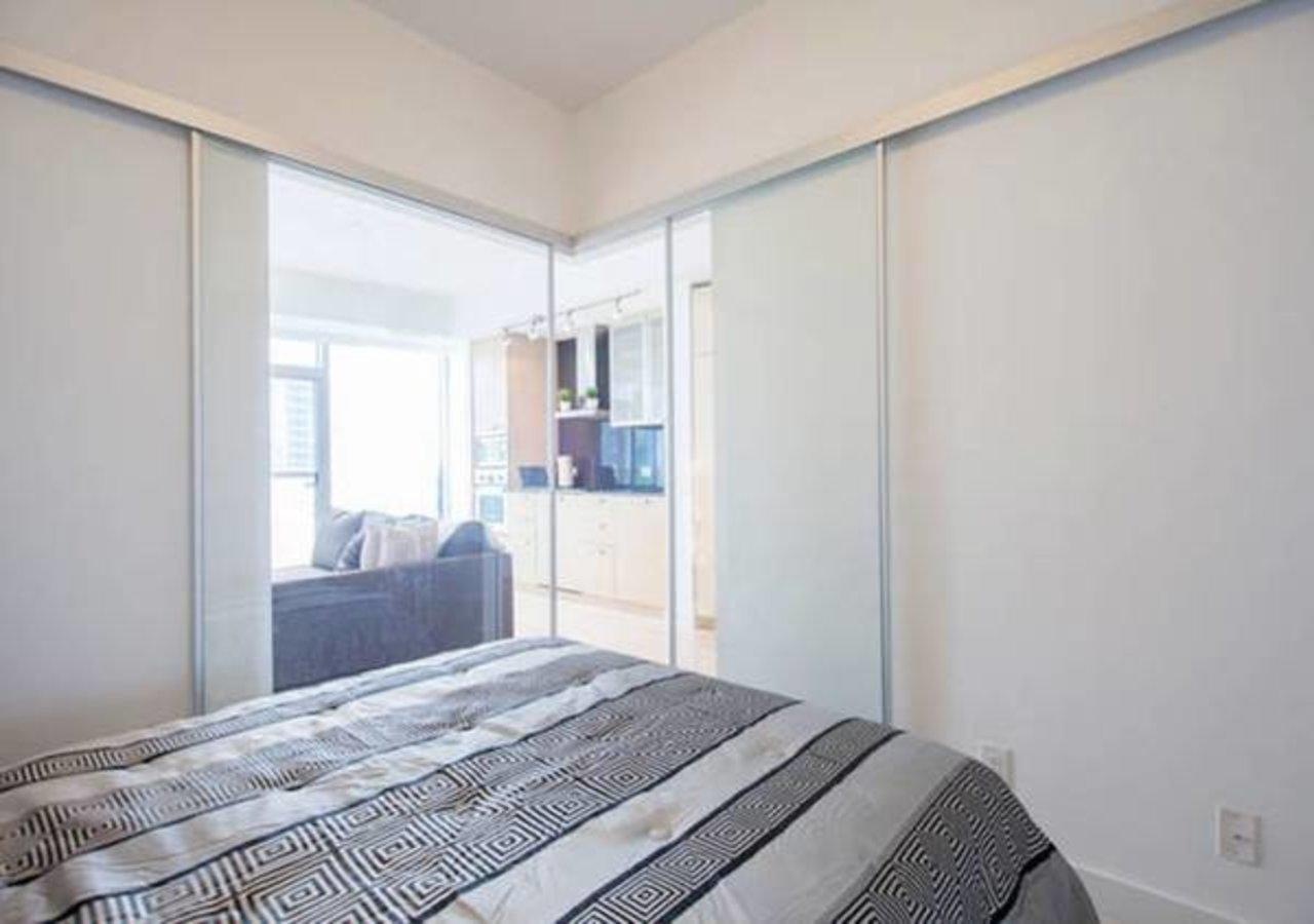 Jp Stays - Lakeview Condos Toronto Exterior photo