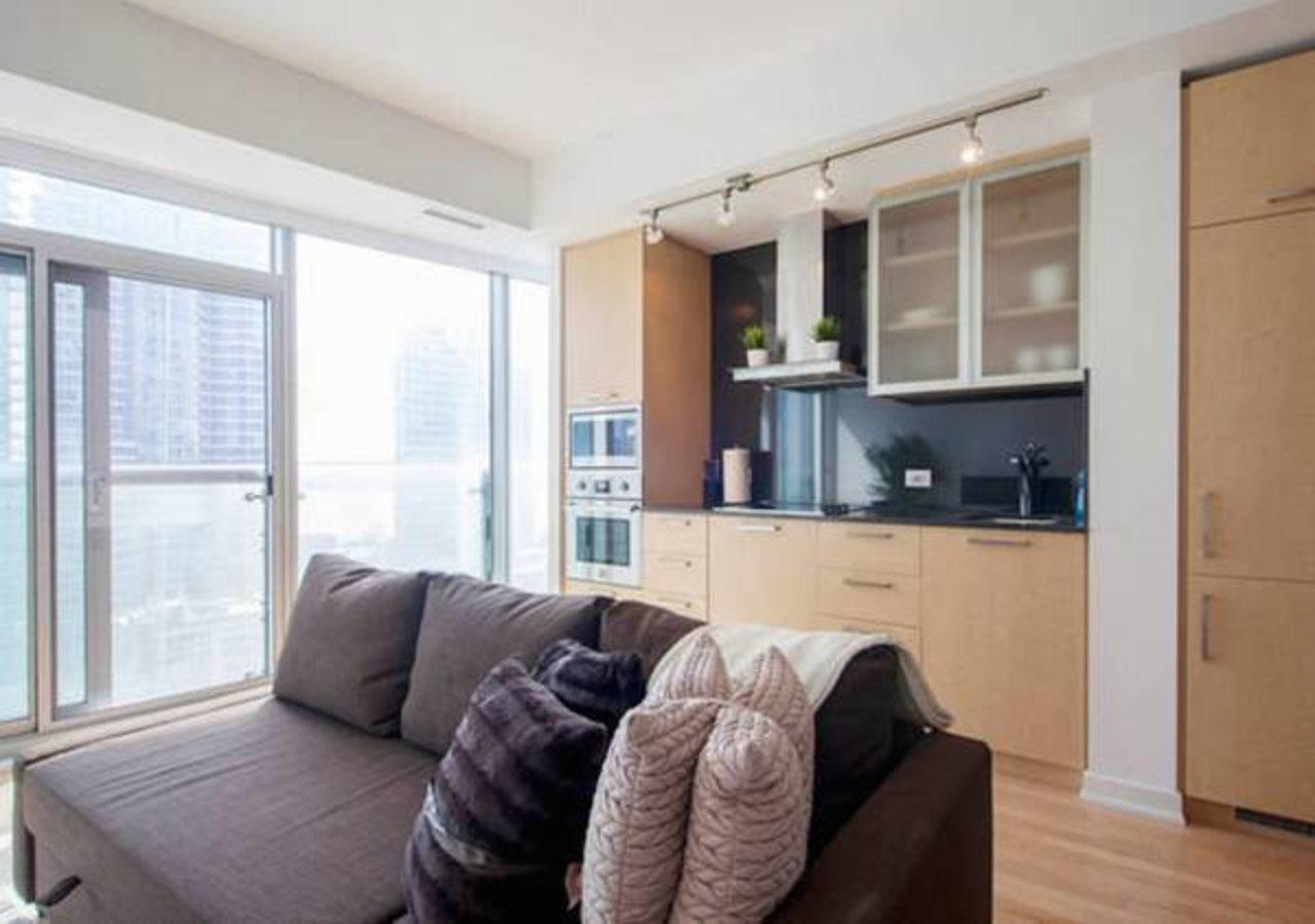 Jp Stays - Lakeview Condos Toronto Exterior photo